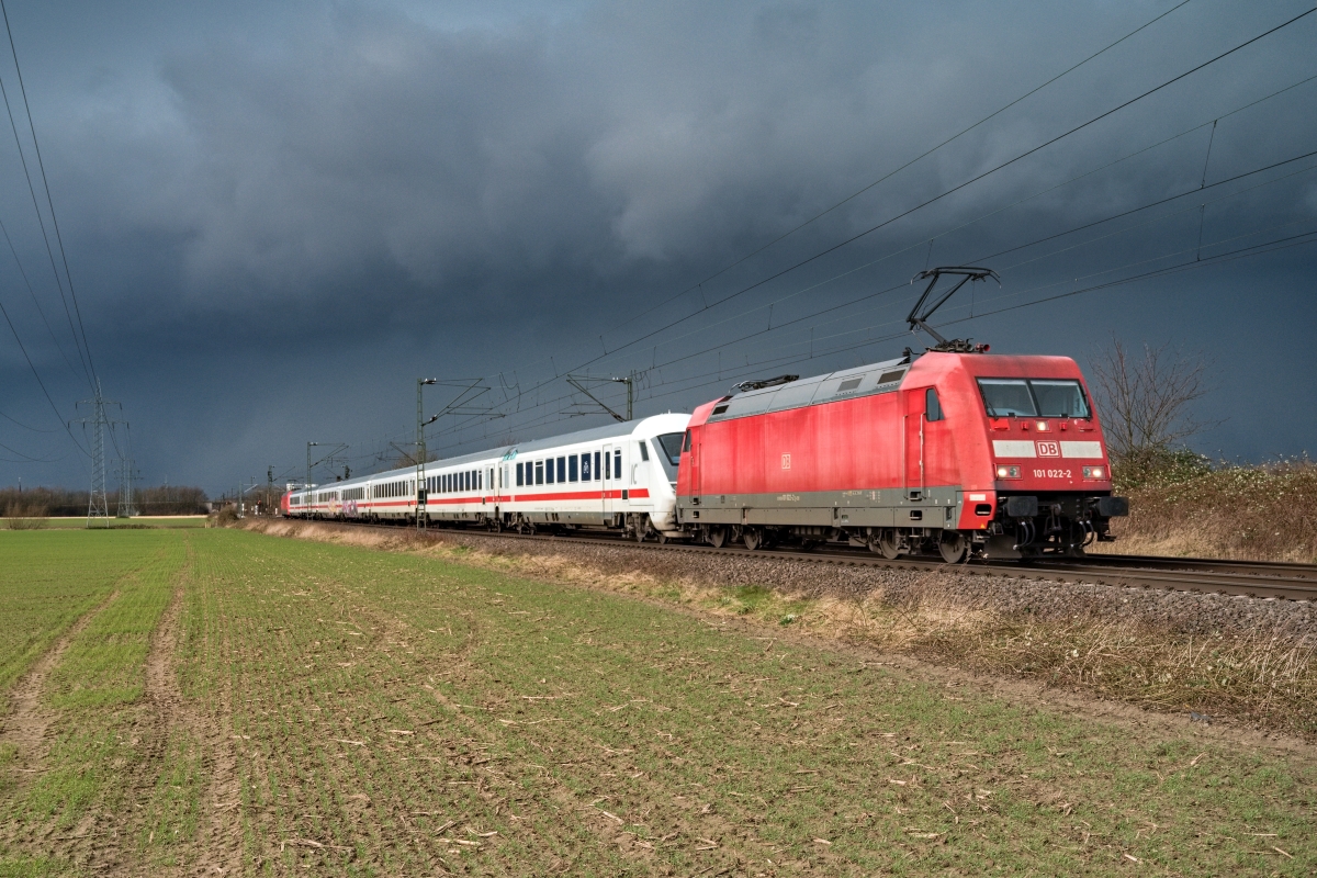 Loks DB BR 101 001-6 bis 101 050-3
